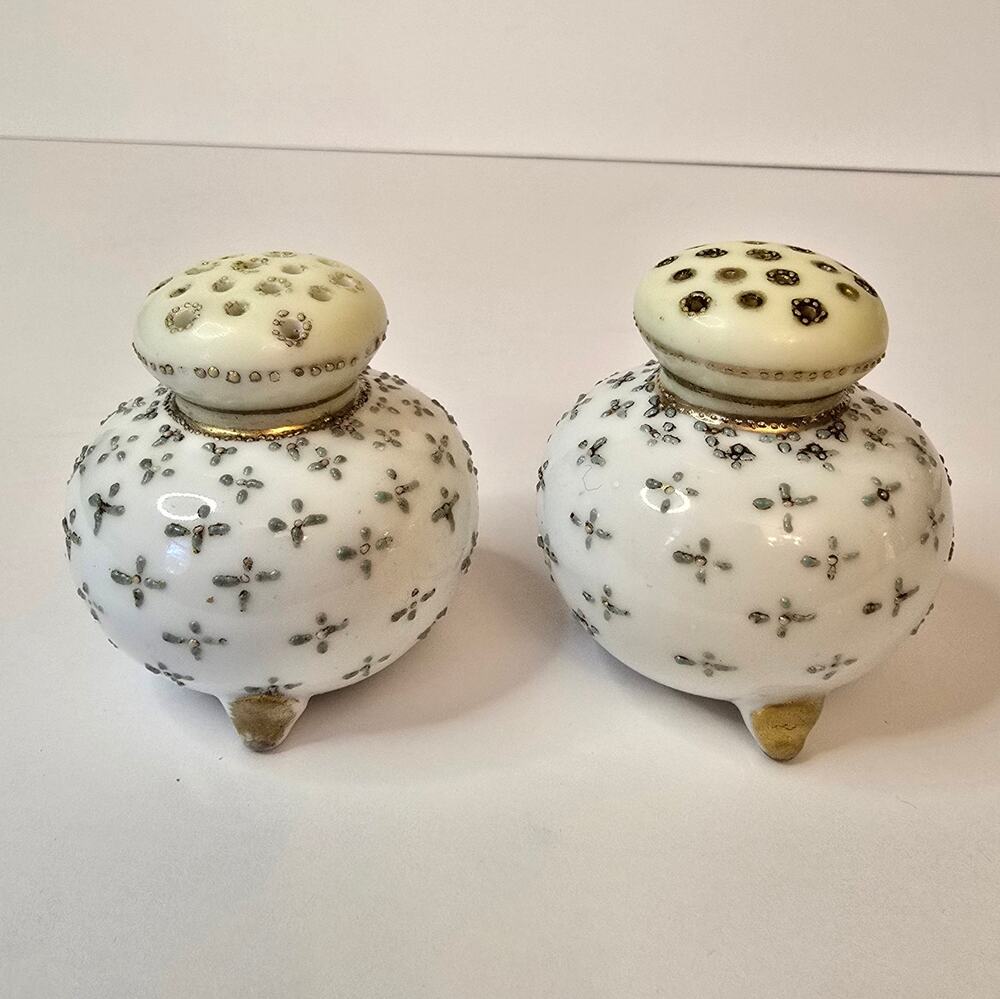 Ginger Jar Salt & Pepper Shaker Set Vintage Raised Dot Gold Trim Round Pot Belly